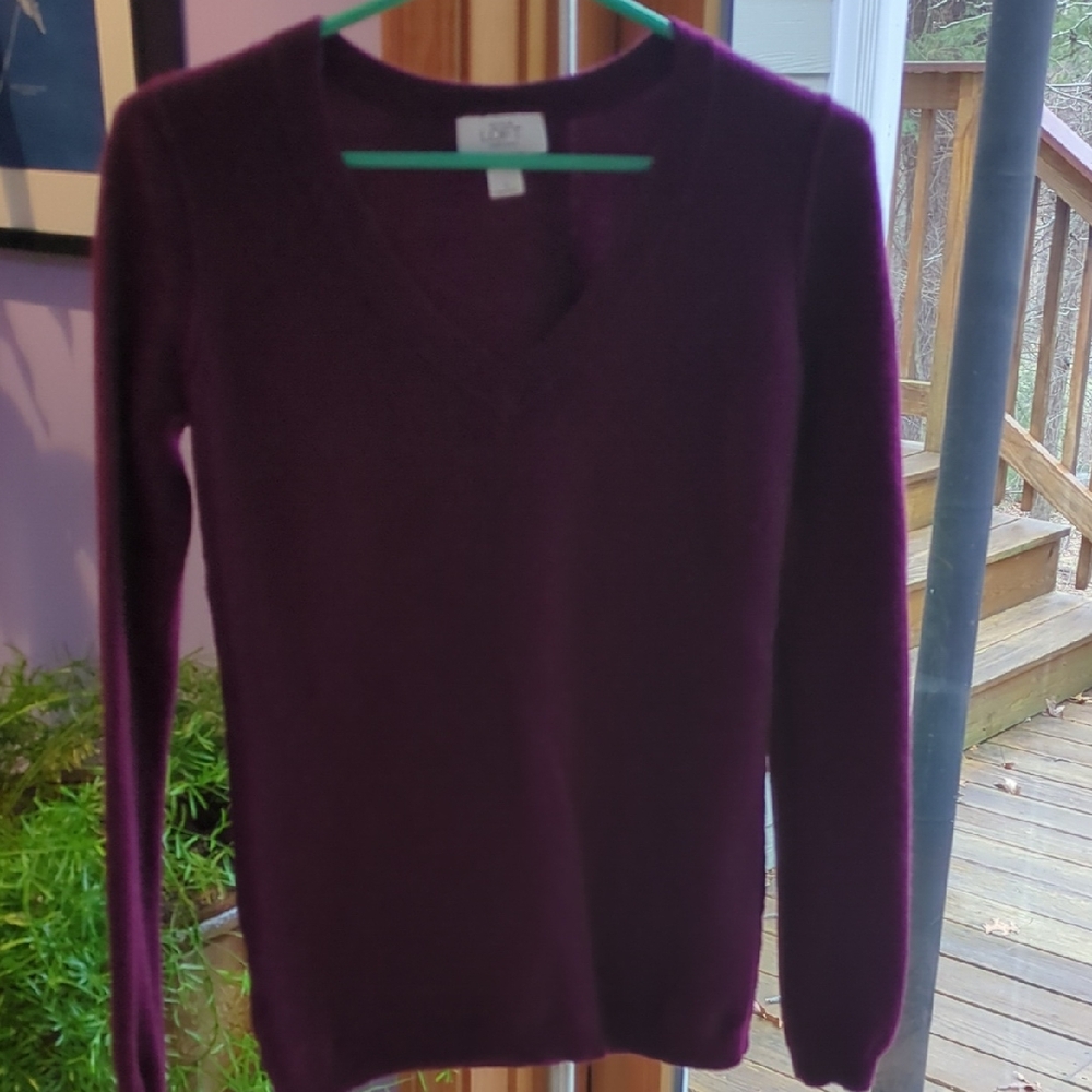 J. Crew Cashmere V-Neck Sweater in Rich Purple. Pre-loved good condition